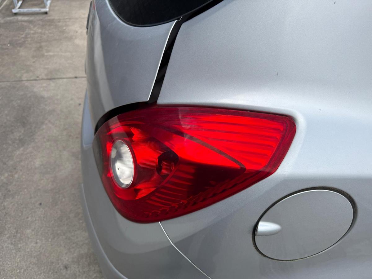 Opel Corsa D original Rücklicht Rückleuchte rechts 3-Türer BJ08